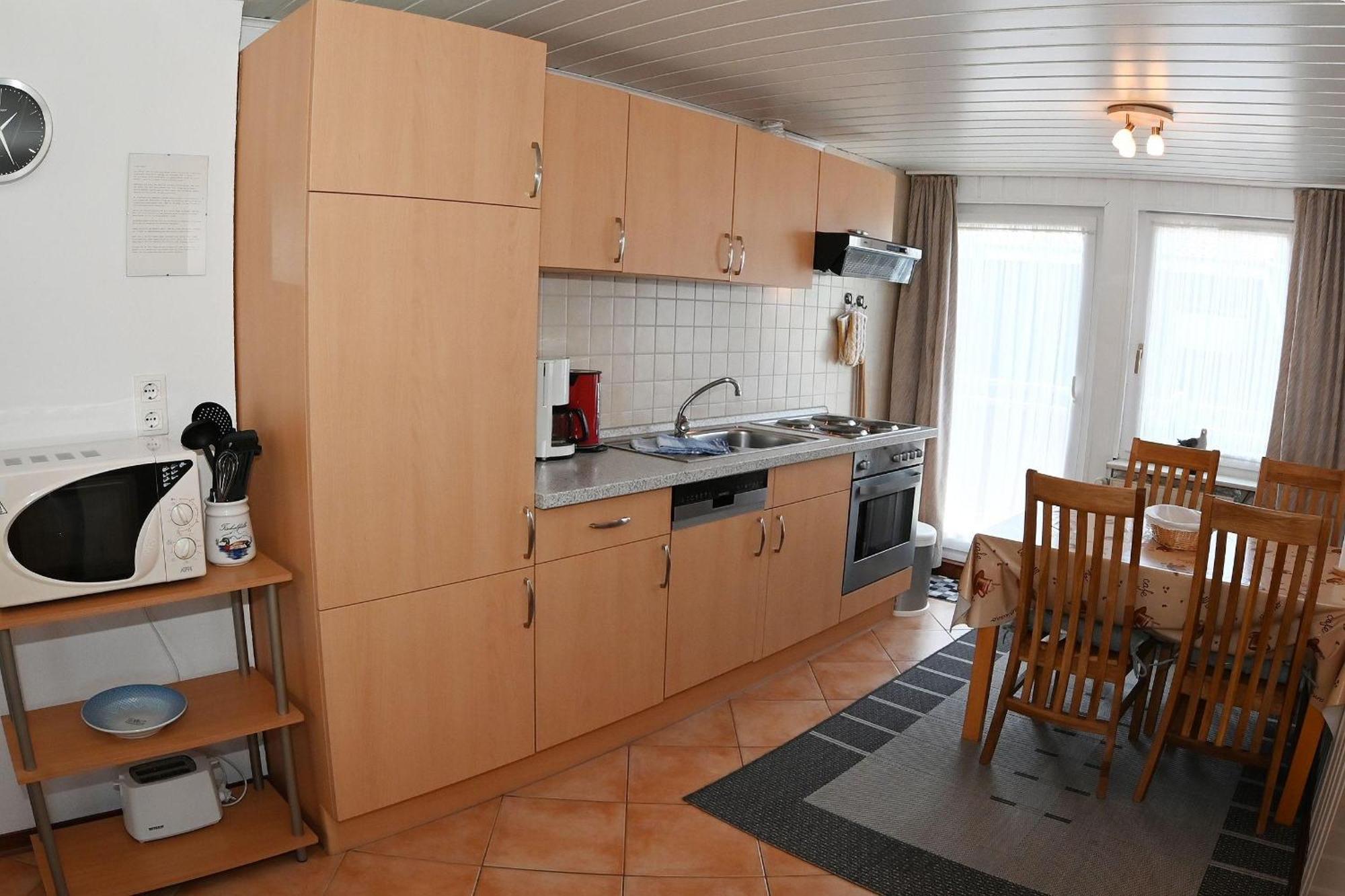 Haus-Karin-Ferienwohnung-2 ビューズム エクステリア 写真
