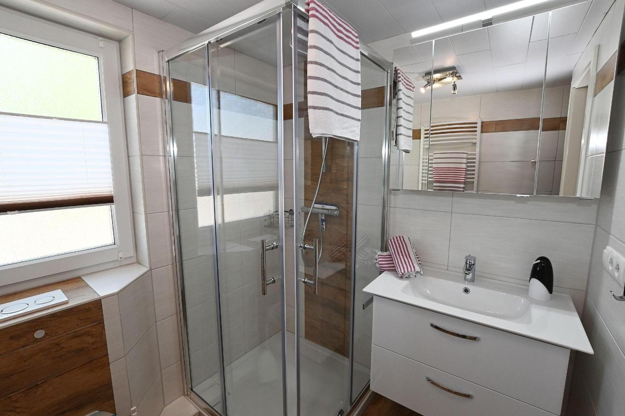 Haus-Karin-Ferienwohnung-2 ビューズム エクステリア 写真