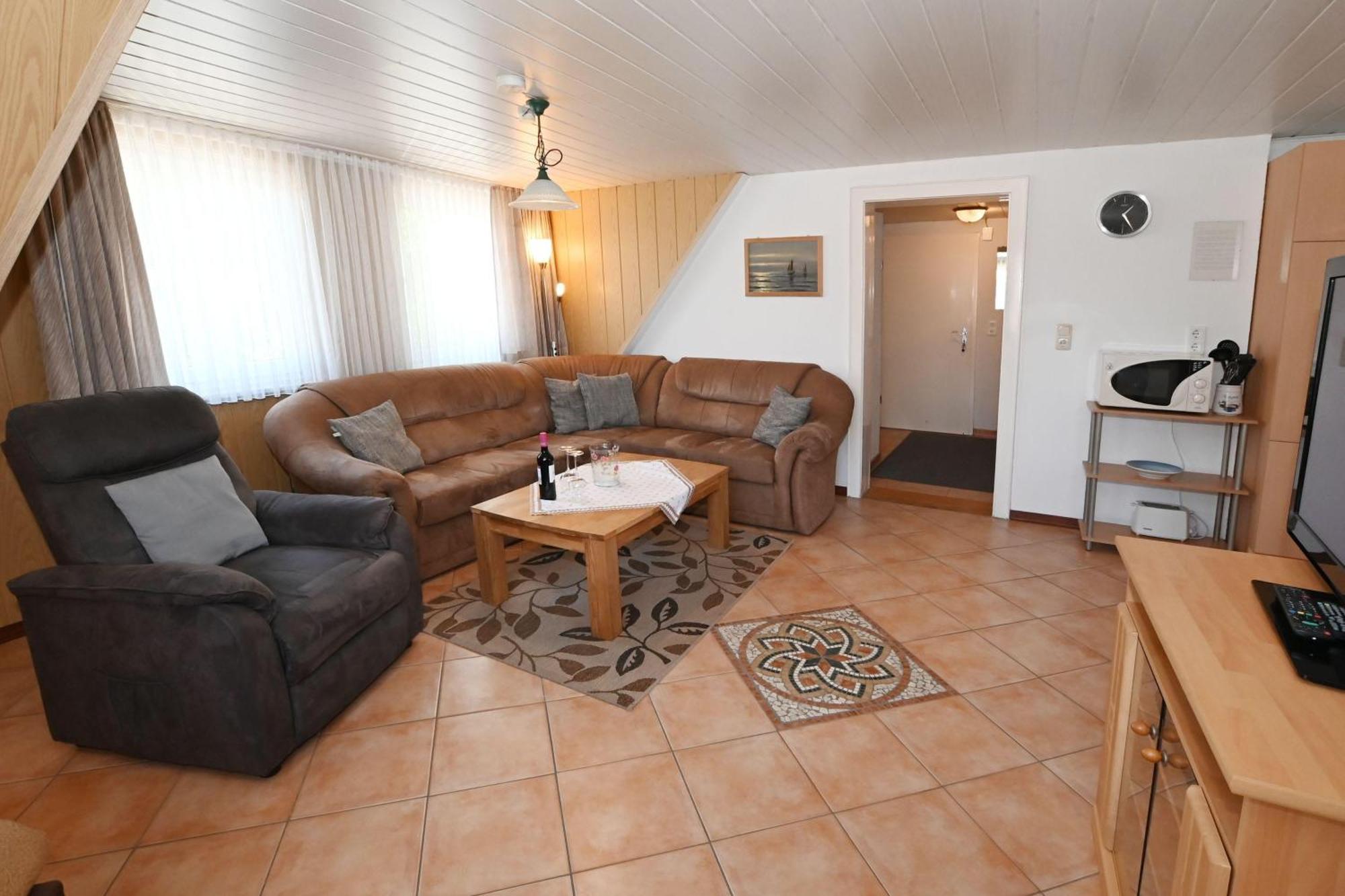 Haus-Karin-Ferienwohnung-2 ビューズム エクステリア 写真